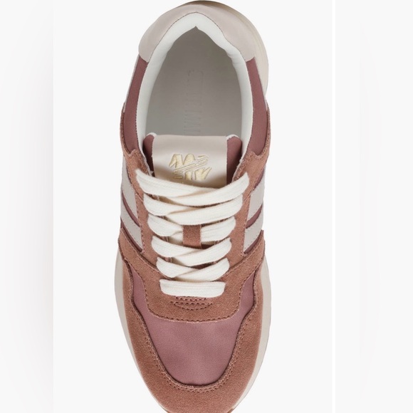 Steve Madden Women's Pink Suede & Mesh Casual Sneaker - Picture 4 of 7